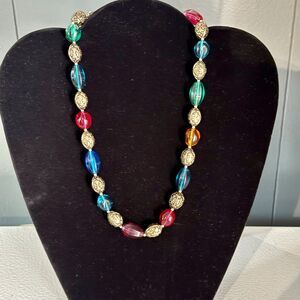 Vintage Multicolor Bead Necklace Filigree Gold Tone Oval Lucite Jewelry 9 In